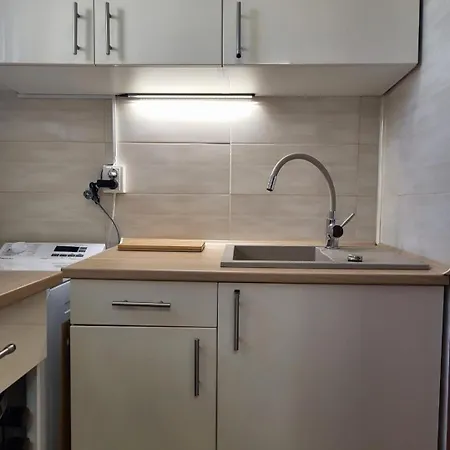 Apartamento Garsoniera Auchan Titan