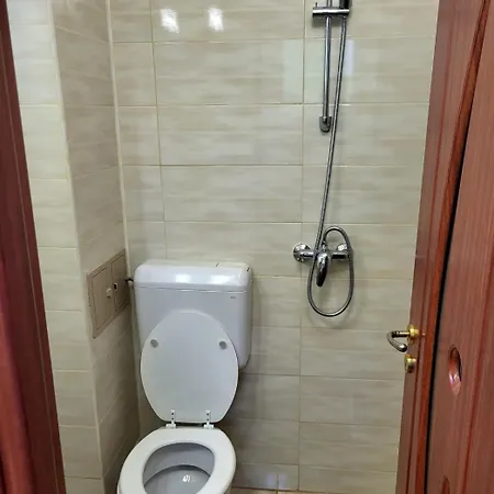 Garsoniera Auchan Titan